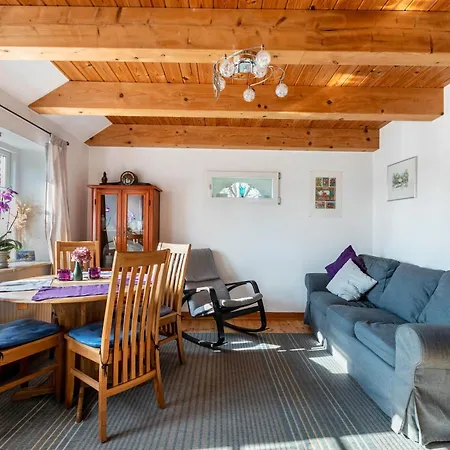 Sannes Apartment *